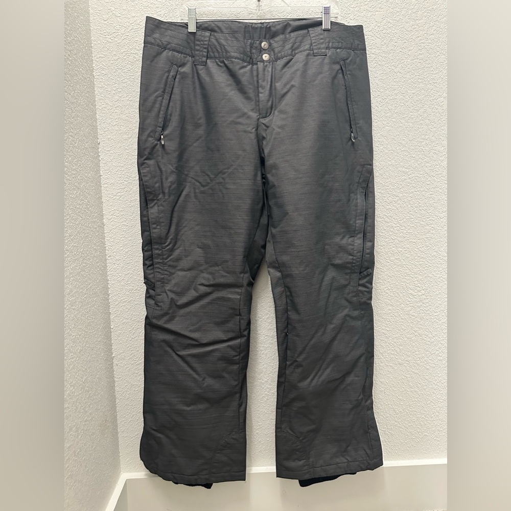 Columbia fleece lined ski pants in gray. Size XL